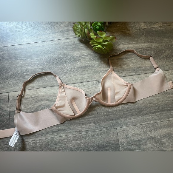 Spanx Sheerex Fit to You Textured Bra in Champagne Beige. Size S A - C NWOT! - Picture 7 of 11